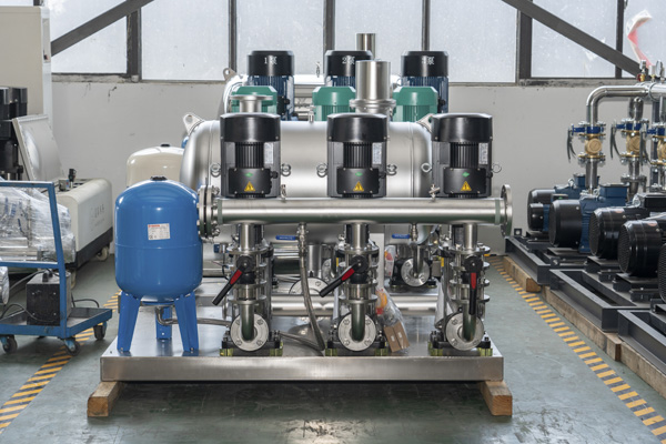 Secondary pressurized water supply9